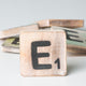 Houten deco letter E1