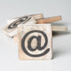 Houten deco letter @